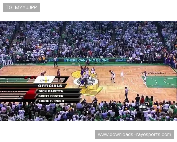 皮尔斯总决赛突发内急坐轮椅离场真相引发球迷多年热议与调侃